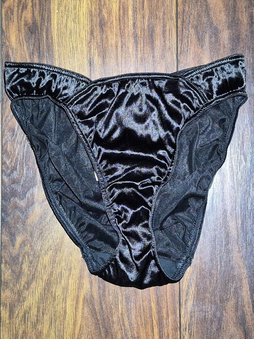 Victoria's Secret Panties. New with Tags Size Medium.